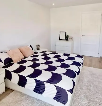 Appartamento In Spinola Bay San Giuliano